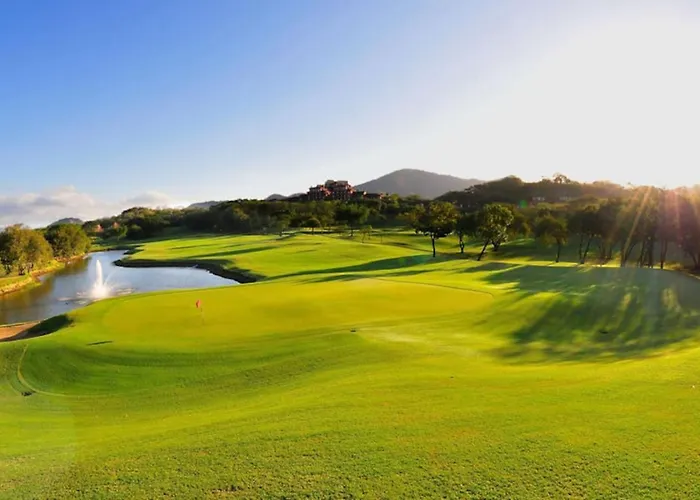 Sunshine Getaway- Lovely Golf Front * Brasilito