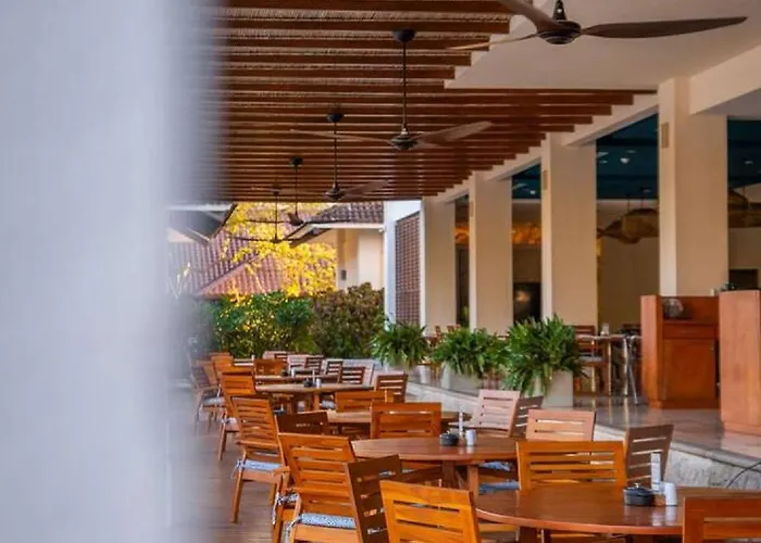 Sunshine Getaway- Lovely Golf Front Hébergement de vacances